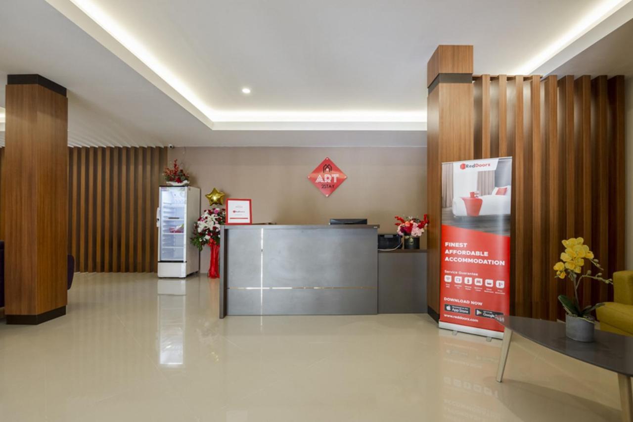 Wisma tamu Reddoorz Near Ronggowarsito Museum 2*